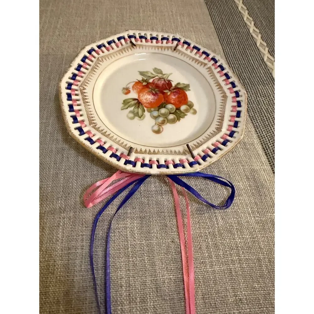🍓 Vintage Bavaria Porcelain Ribbon Laced Wall Pocket Plate | Fruit 7